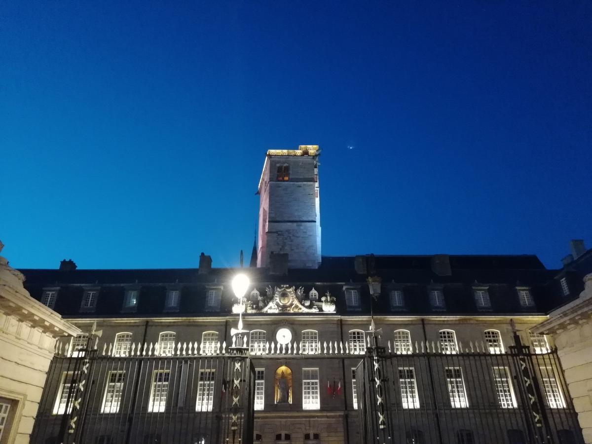 Appartement Le Bareuzai Dijon Exterior foto